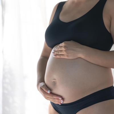 Κρεμασμένη κοιλιά μετά από καισαρική